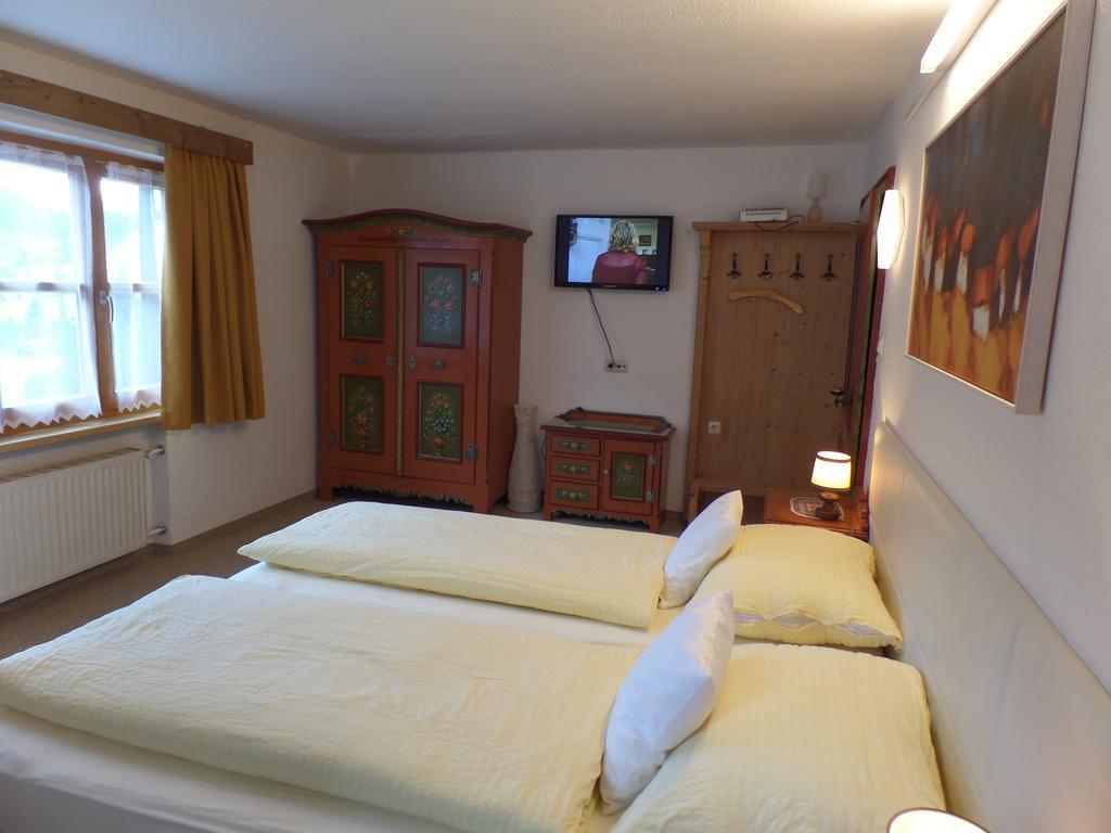Landhaus Sonnenberg Sankt Anton am Arlberg Kamer foto