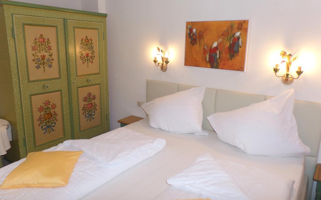 Landhaus Sonnenberg Sankt Anton am Arlberg Kamer foto