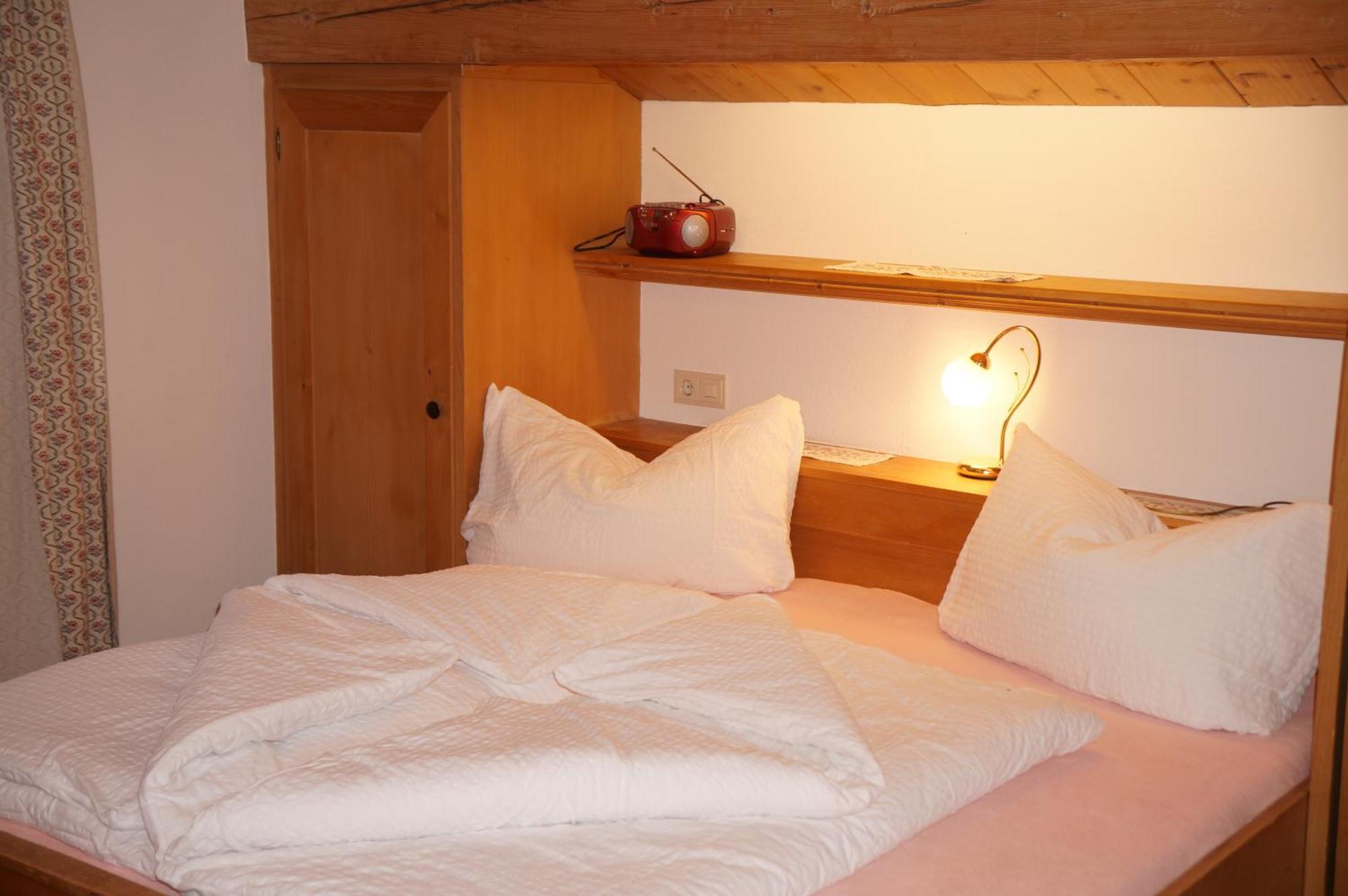 Landhaus Sonnenberg Sankt Anton am Arlberg Kamer foto