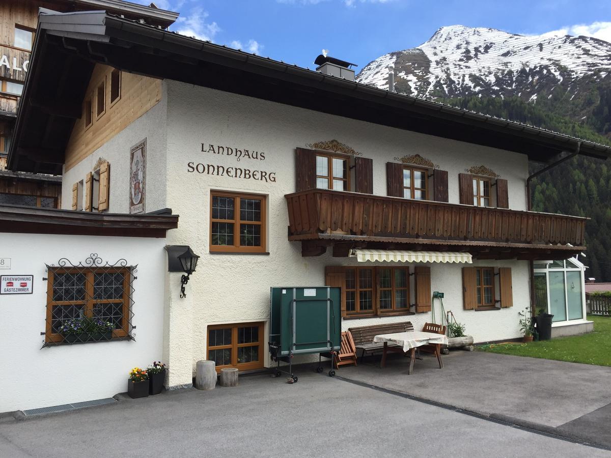 Landhaus Sonnenberg Sankt Anton am Arlberg Buitenkant foto