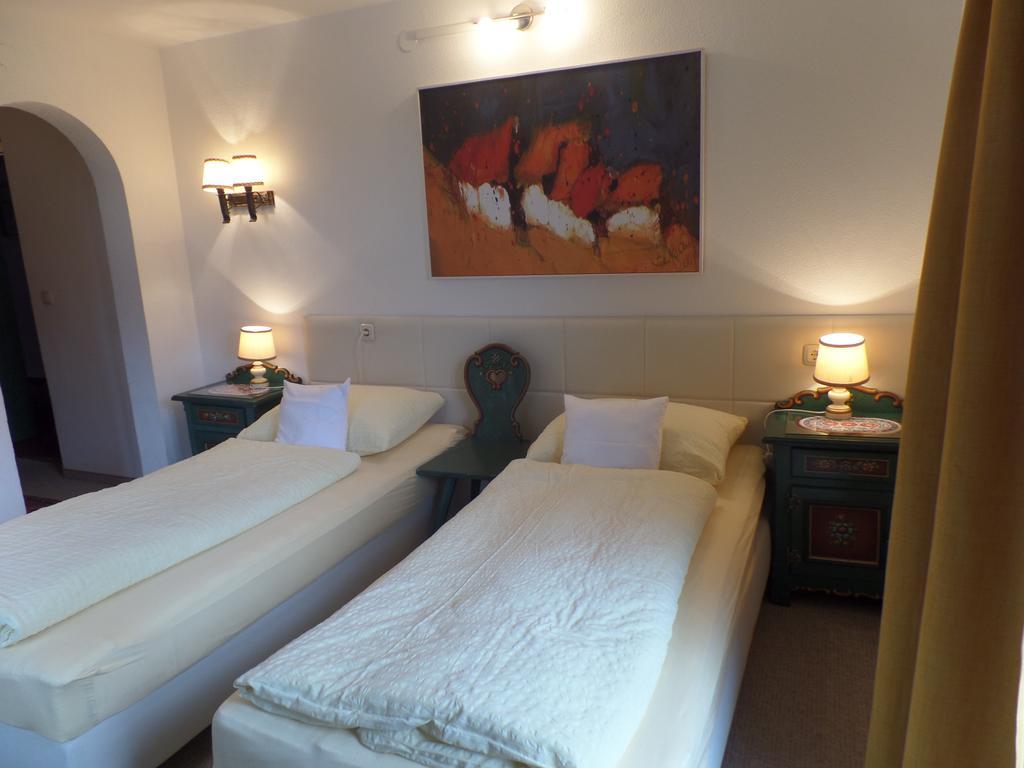 Landhaus Sonnenberg Sankt Anton am Arlberg Kamer foto